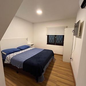 Hermosa casa PH equipada y con patio. Aestrenar